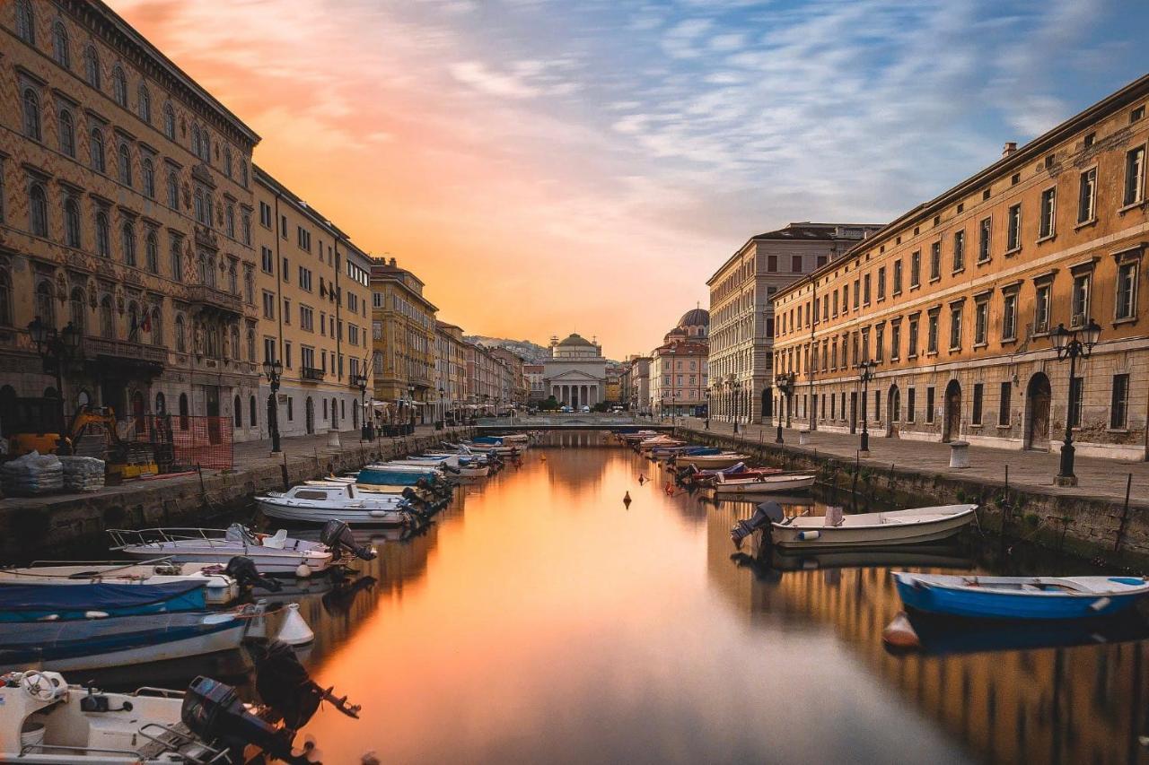Rifugio Hemingway, Trieste Centro Con Parcheggio Екстериор снимка